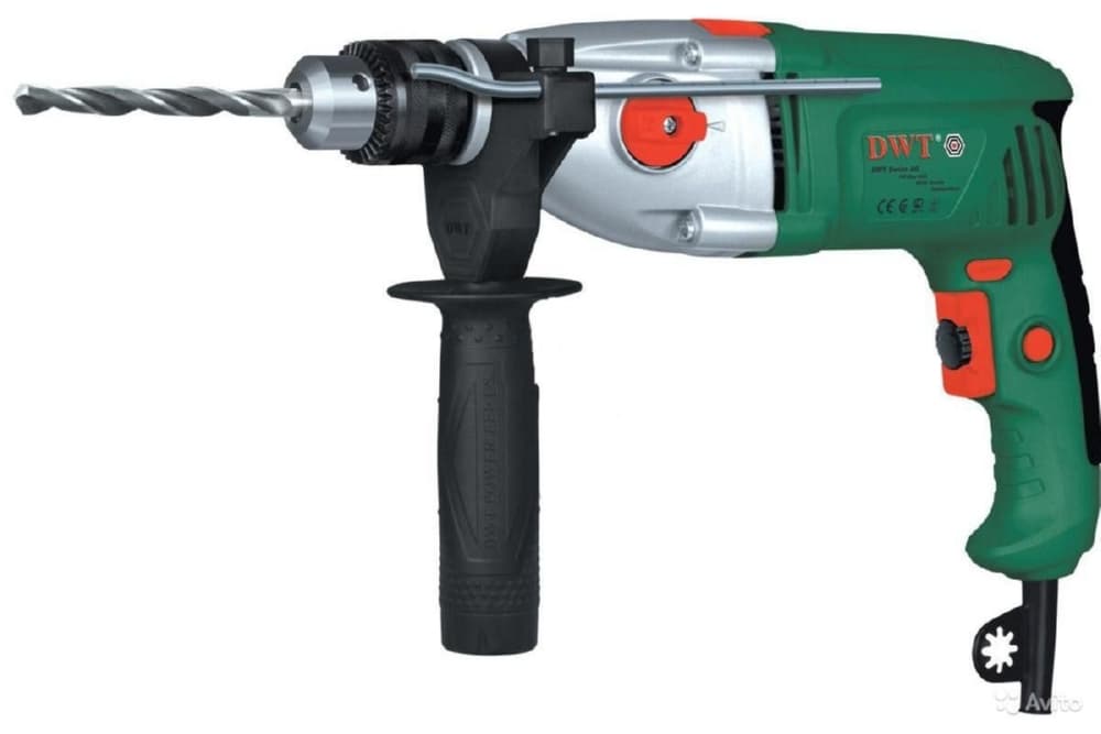 Дрель ударная DWT SBM-810 T