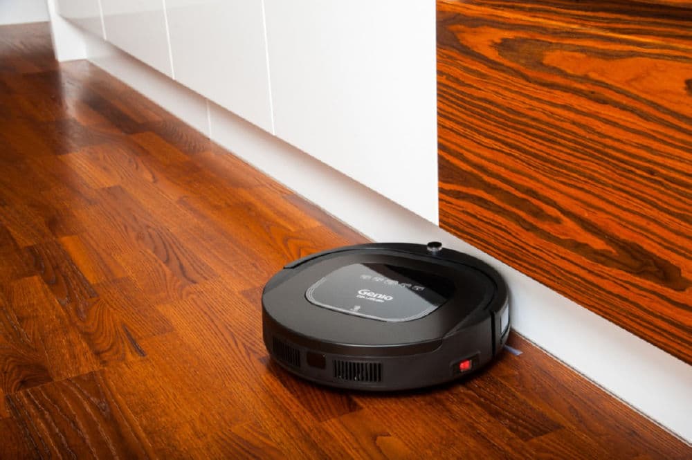 Робот-пылесос Genio Deluxe 370 black