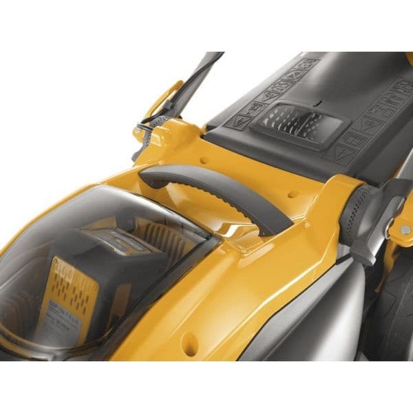 Газонокосилка аккумуляторная Stiga SLM 4048 AE