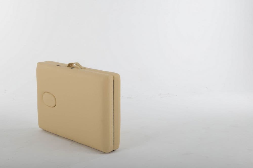 Массажный стол ErgoVita MASTER Бежевый+кремовые ноги