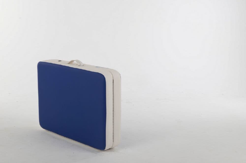 Массажный стол ErgoVita MASTER ALU COMFORT Синий (осн)+белый