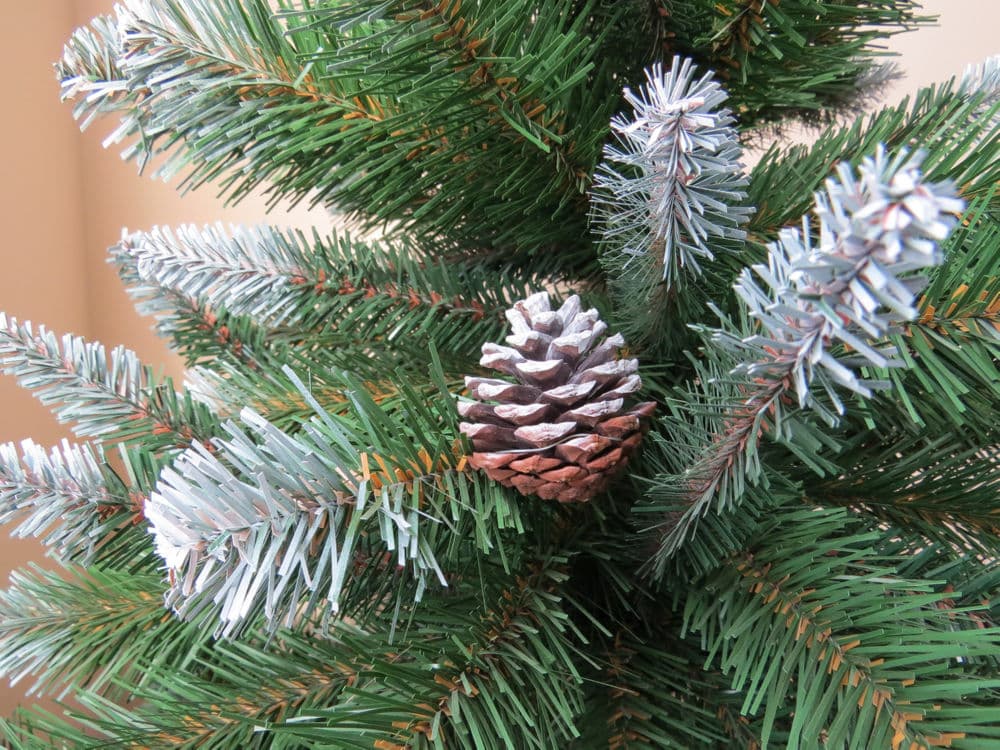 Искусственная ель Triumph Tree ИМПЕРАТРИЦА С ШИШКАМИ 120 СМ ЗАСНЕЖЕННАЯ