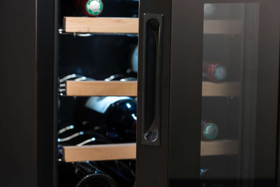 Отдельностоящий винный шкаф Climadiff CC28