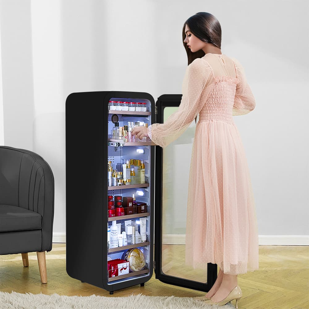 Холодильный шкаф для косметики Meyvel MD105-Black