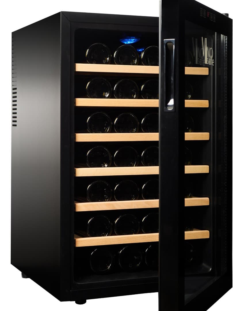 Отдельностоящий винный шкаф VinoSafe VSF28AM