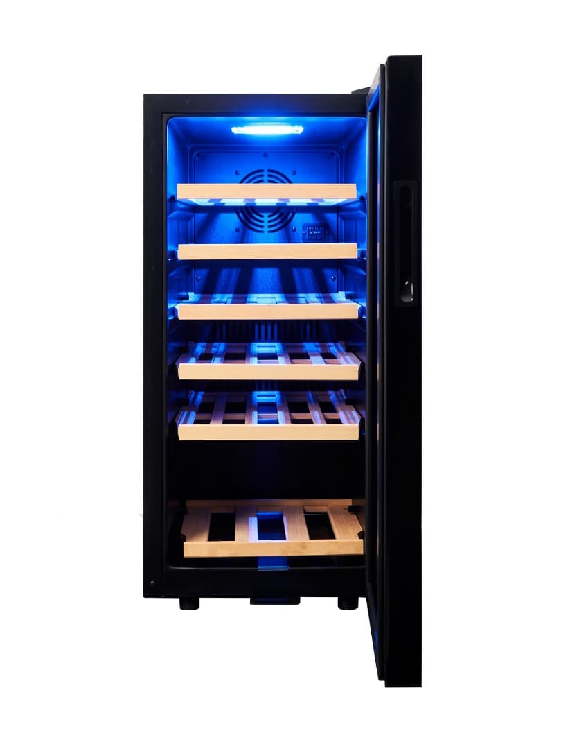 Отдельностоящий винный шкаф VinoSafe VSF32AM