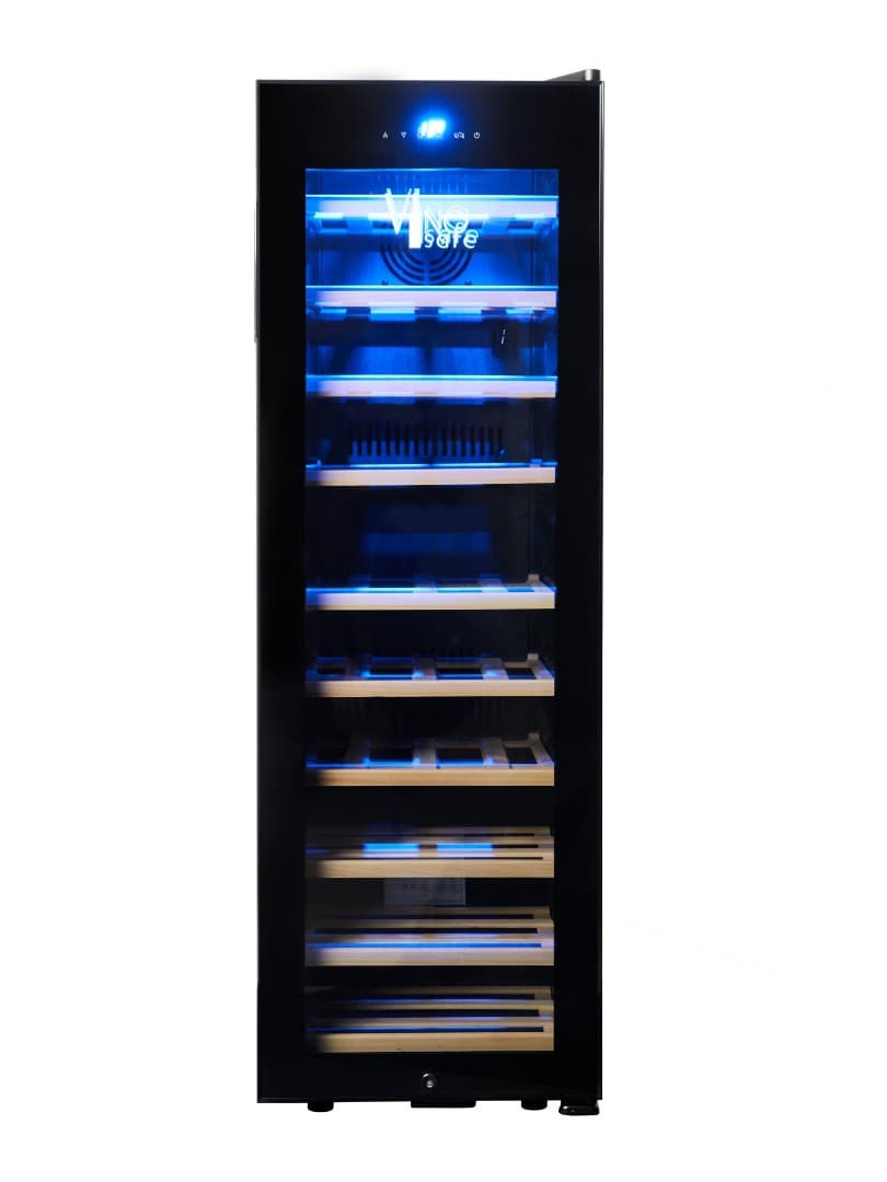 Отдельностоящий винный шкаф VinoSafe VSF38AM