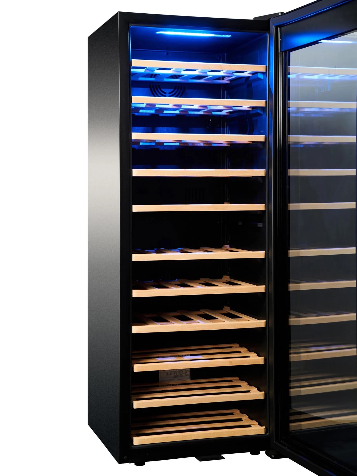 Отдельностоящий винный шкаф VinoSafe VSF51AM