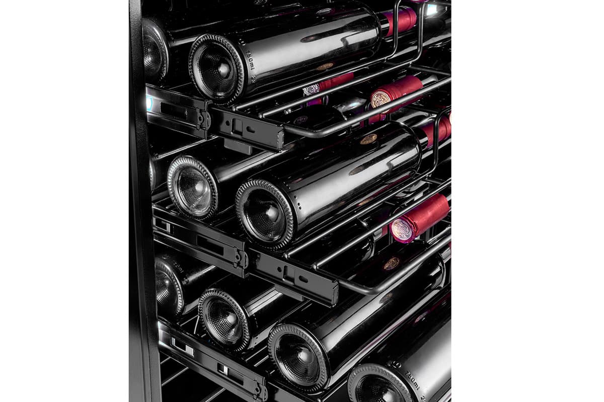 Отдельностоящий винный шкаф Temptech CPRO1800SRB