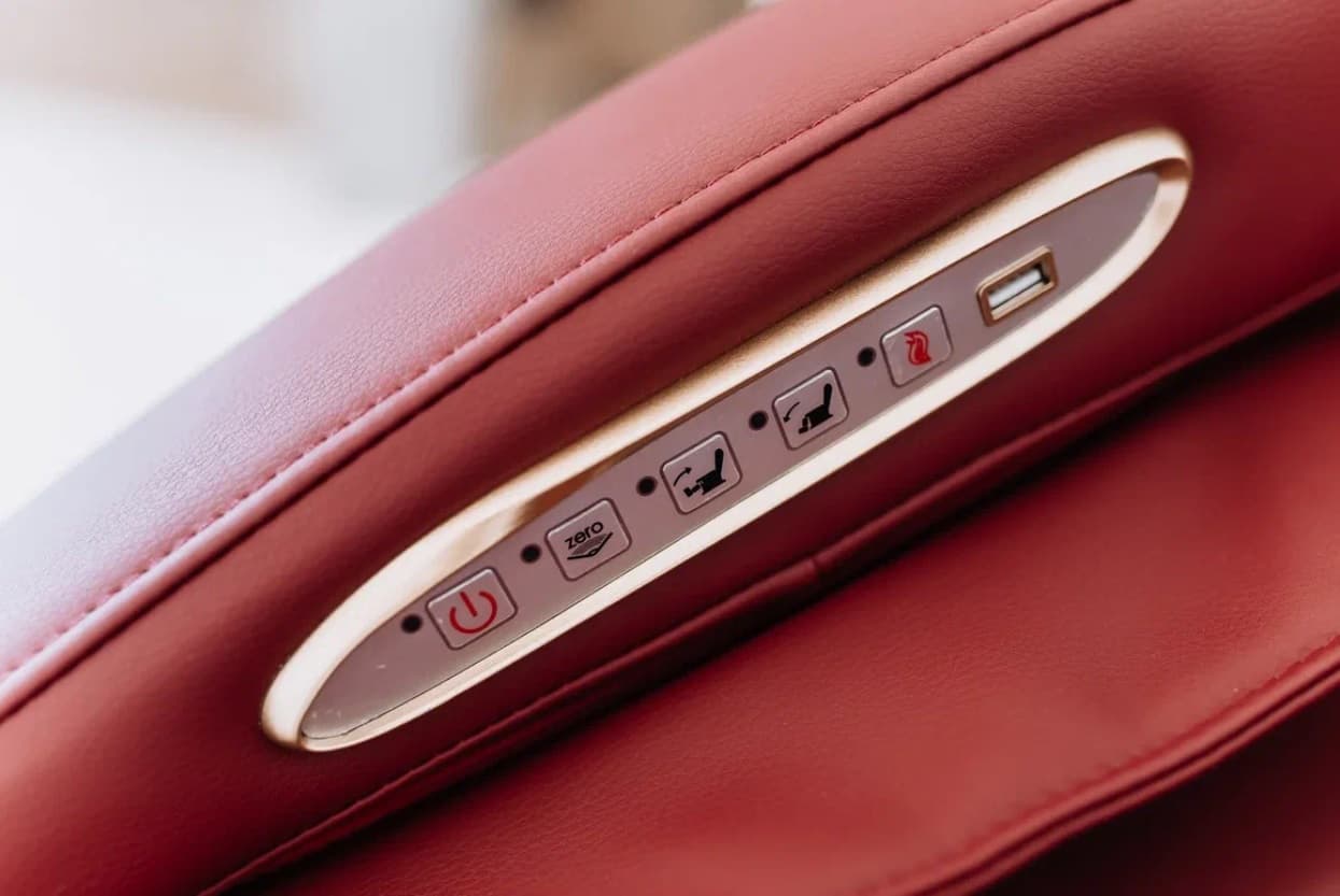 Массажное кресло Takasima Venerdi SFERA MS-615 (red)