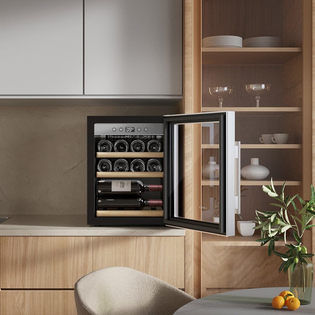 Отдельностоящий винный шкаф Libhof GQ-12 Silver