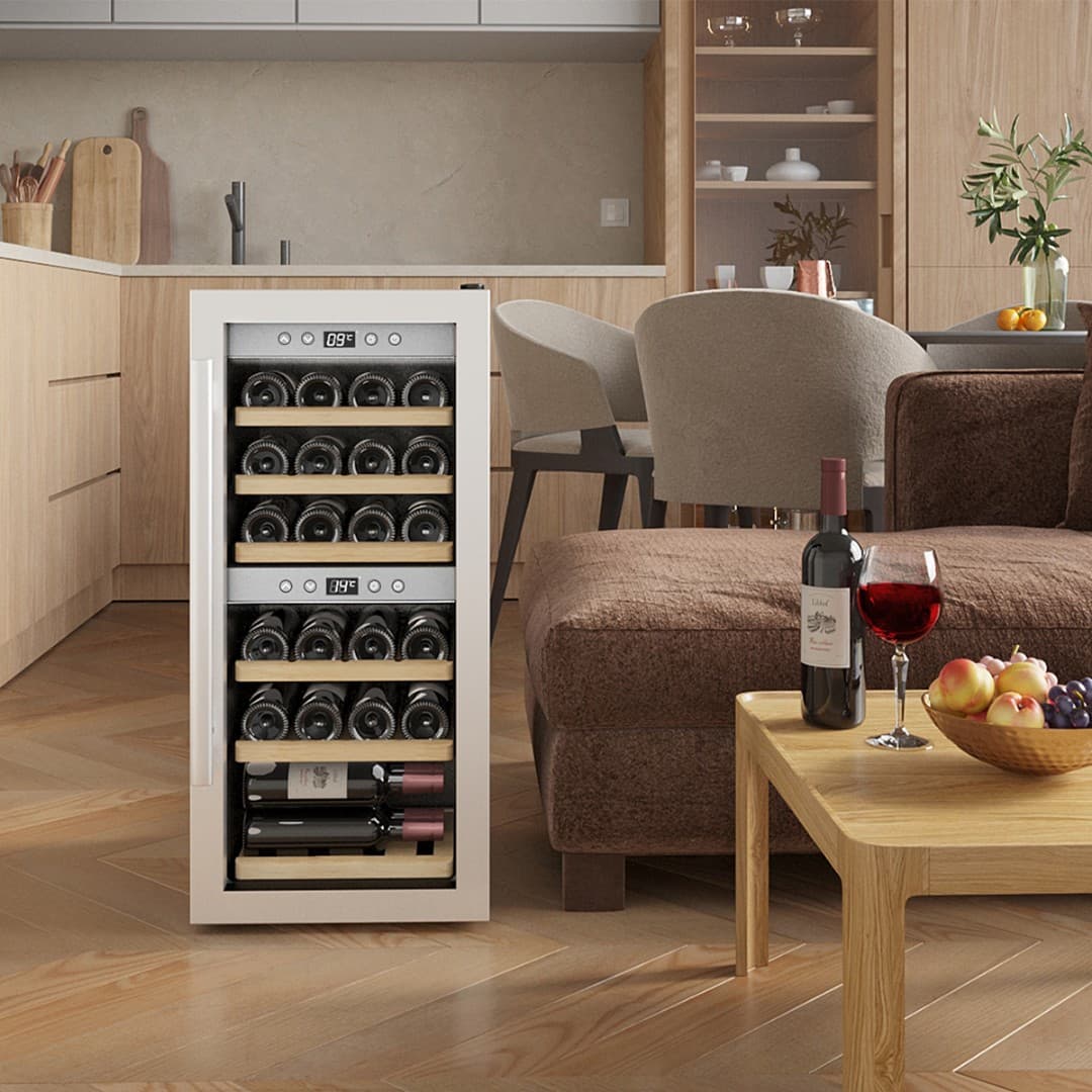 Отдельностоящий винный шкаф Libhof GQD-24 Silver