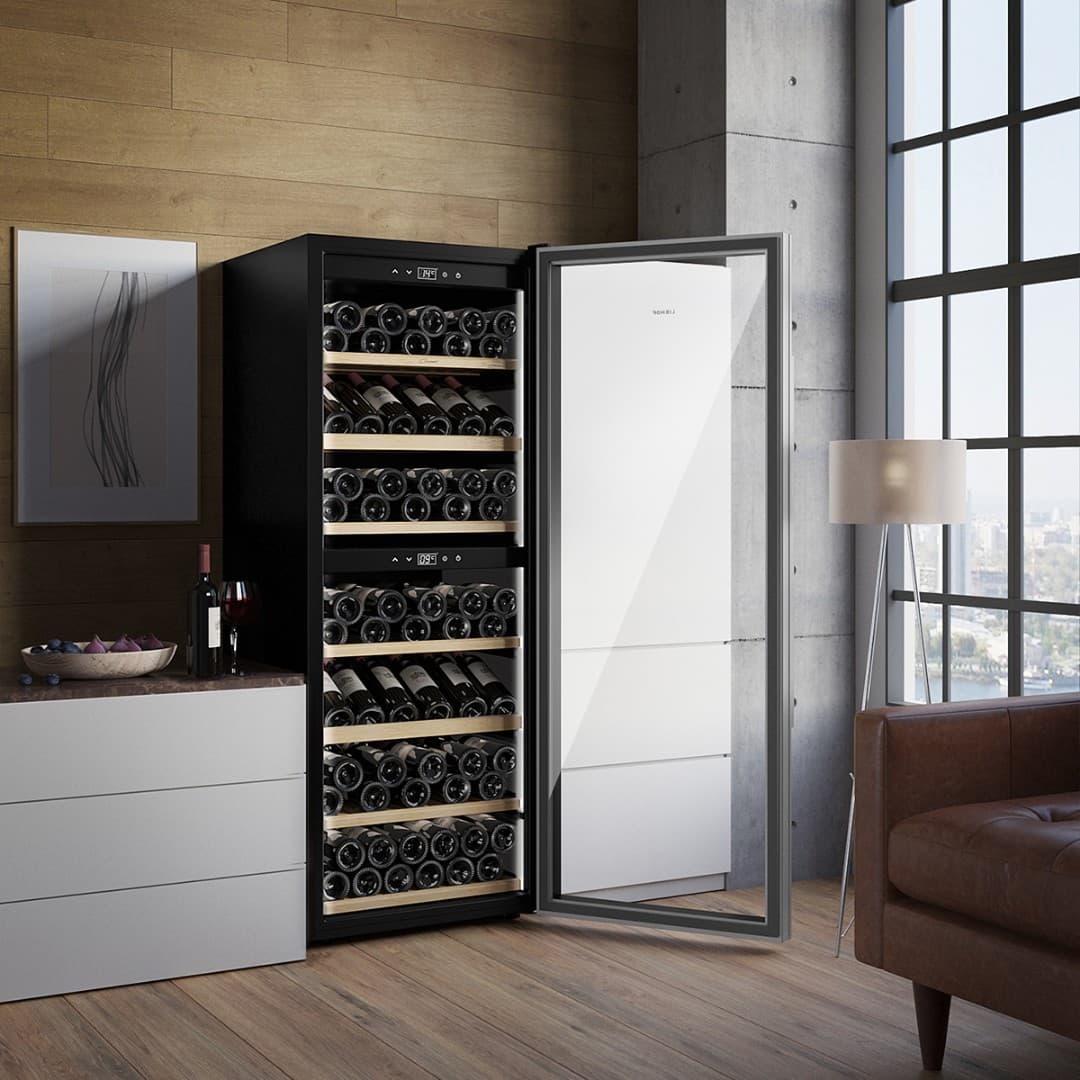 Отдельностоящий винный шкаф Libhof GQD-126 Black