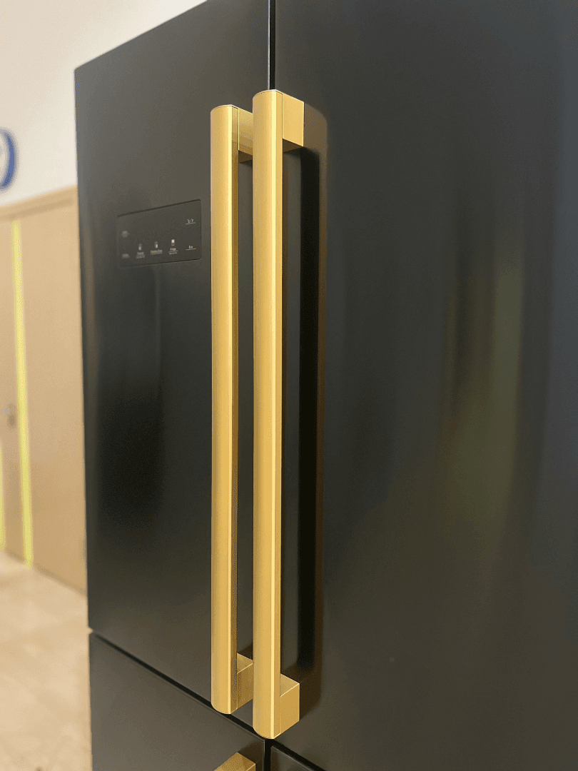 Отдельностоящий Side-by-Side холодильник GENCOOL GDCD-595WG