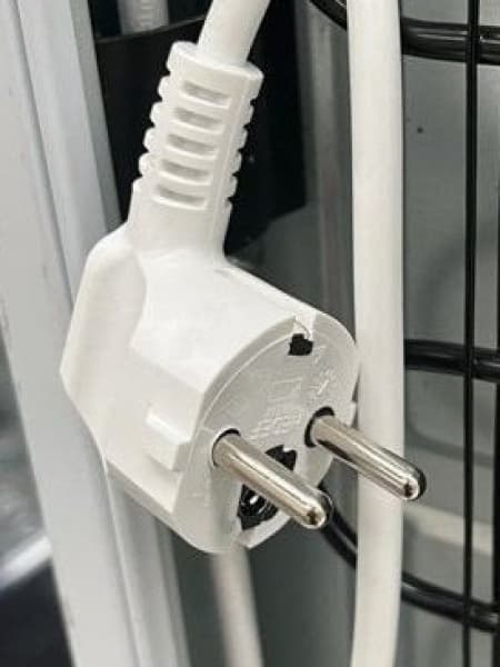 Холодильный шкаф SCANDIFROST FKG 370T