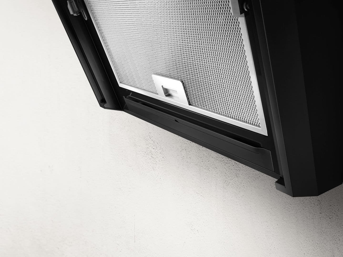 Пристенная вытяжка Elica MAJESTIC NO DRIP BL/A/60